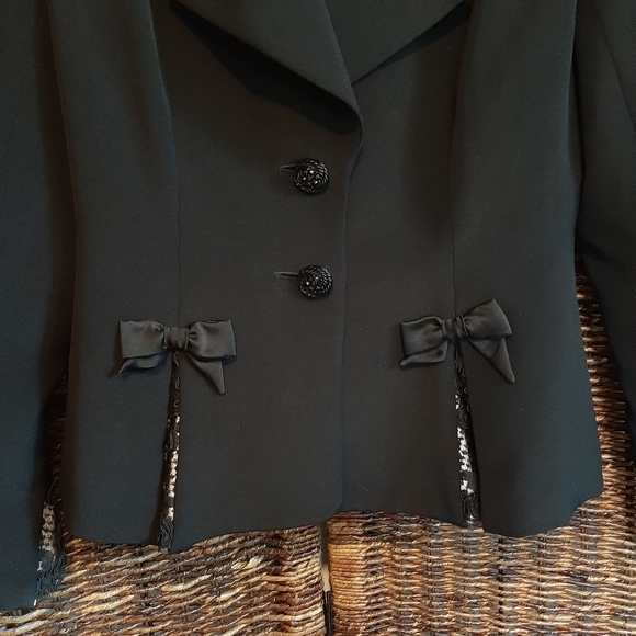 Louis Feraud Silk Blazer Black 38 6 Small Medium Bows Lace Formal French Chic - Picture 1 of 10